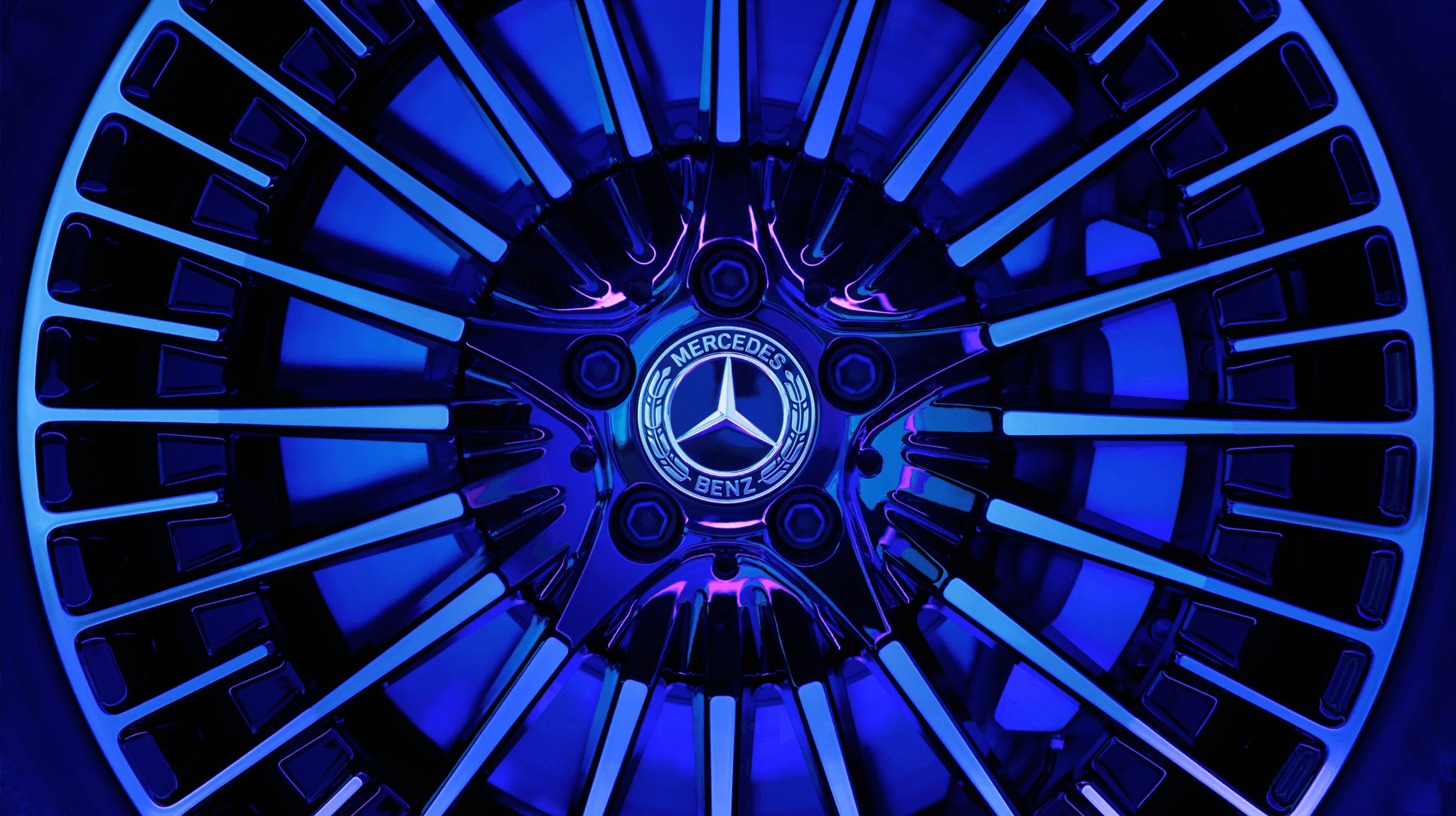 Mercedes Benz, Neutral